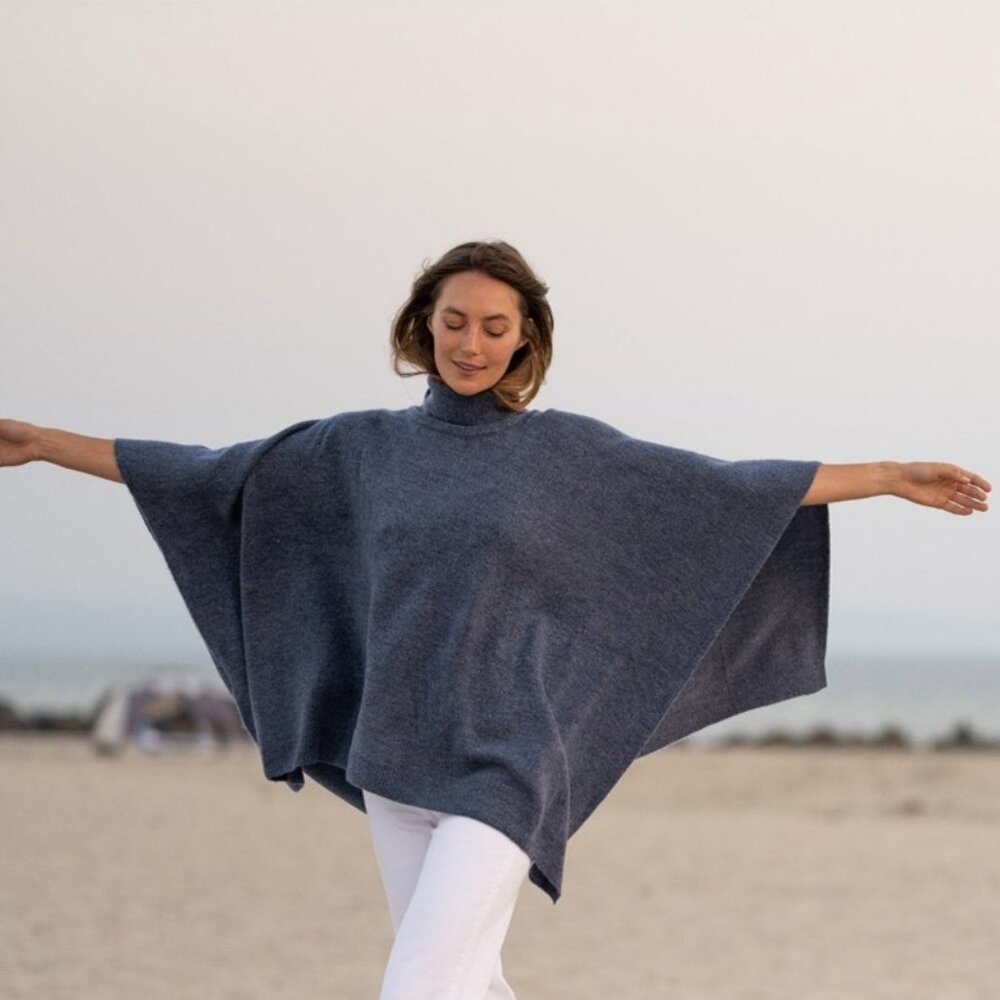 NWT, XCVI NAVAL HEATHER (BLUE) CARTWRIGHT PONCHO - SIZE: 2 - Retail $108
